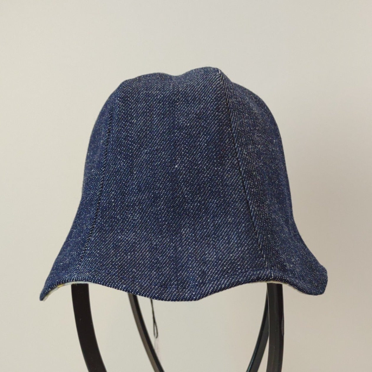 Dark Denim Daisies Baby Hat | 0-1 yr
